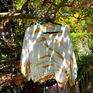 YFB Blouse, white blue brown Dolman sleeve top
